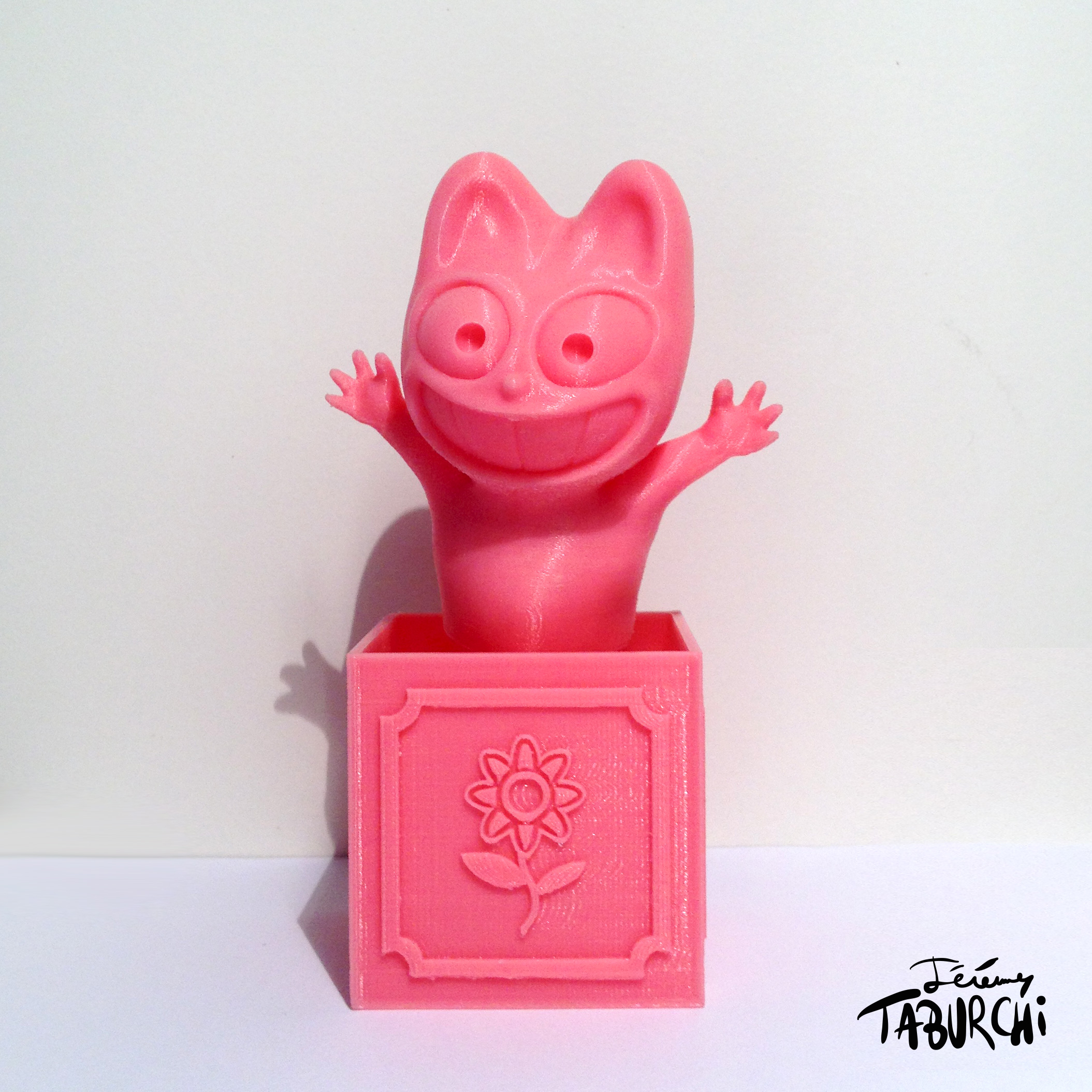 Chat Rose en Diablotin, imprimé 3D, par Jérémy Taburchi