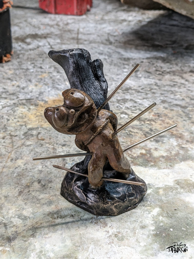 Patine et lustrage du Saint Sébastien, le bronze façon Chat Rose de Jérémy Taburchi